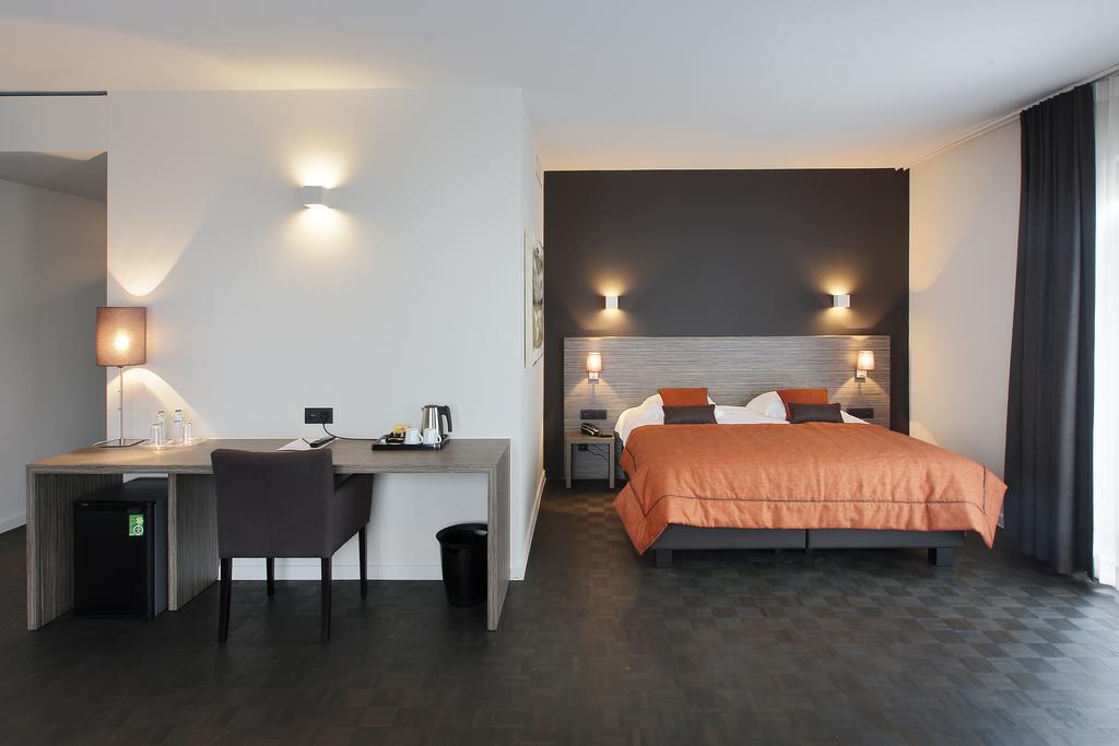 Park Hotel Montreal Мехелен Стая снимка